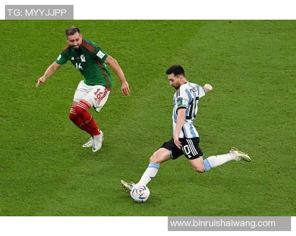 足球明星训练时刻精彩瞬间回顾让你领略绝佳技巧与激情