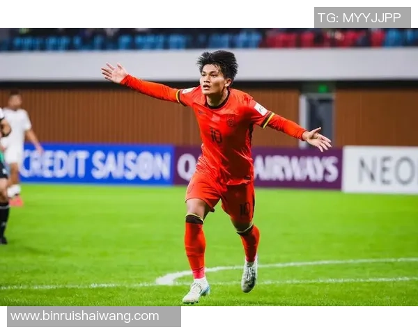 中国足球以2比0战胜卡塔尔展现实力迎接新挑战